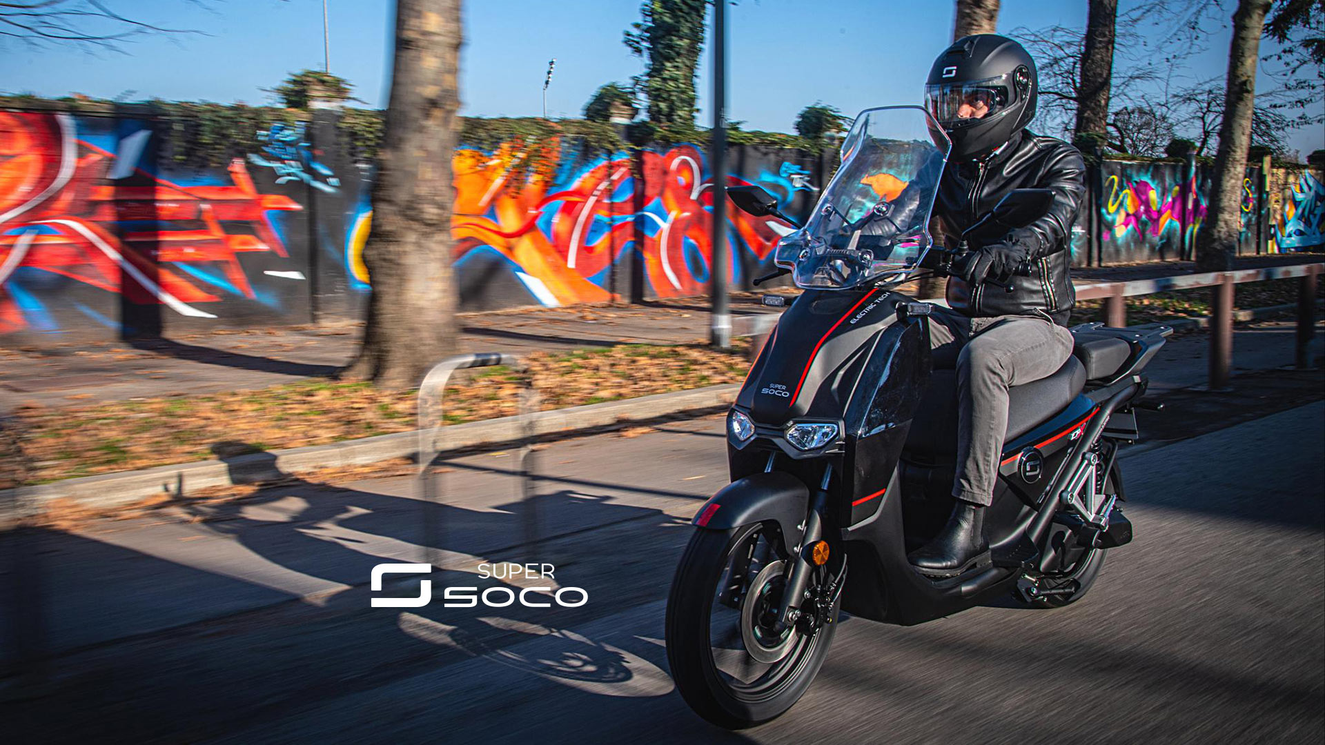 Mit neuen Elektro-Mopeds von Super Soco gibt es im Autohaus Baumann Automobile im Gewerbegebiet Rethen Nord, gegenüber der Metro